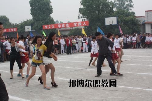 樂(lè)山欣欣藝術(shù)職業(yè)學(xué)校2020年報(bào)名條件、招生要求、招生對(duì)象