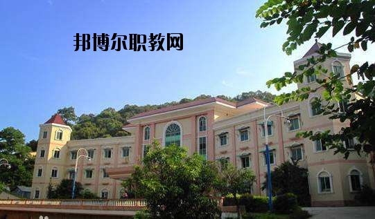 許昌技術經(jīng)濟學校2021年報名條件、招生要求、招生對象