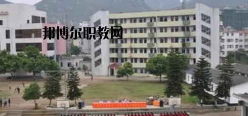 賀州技工學(xué)校2020年報(bào)名條件、招生要求、招生對(duì)象 