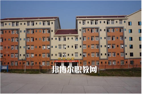 瀘州交通技工學(xué)校2020年報名條件、招生要求、招生對象