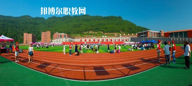 通江縣職業(yè)高級(jí)中學(xué)2020年報(bào)名條件、招生要求、招生對象