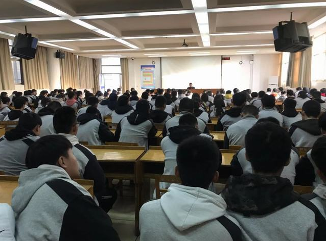 江蘇建湖中等專業(yè)學(xué)校2020年報(bào)名條件、招生要求、招生對象