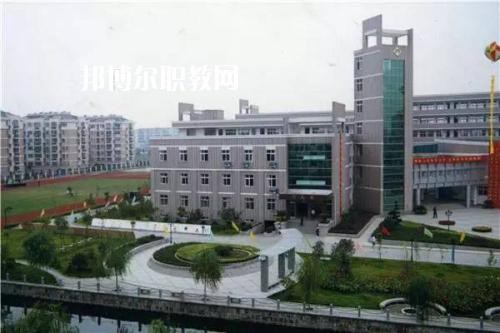 樂至縣回瀾職業(yè)中學(xué)2020年報(bào)名條件、招生要求、招生對象