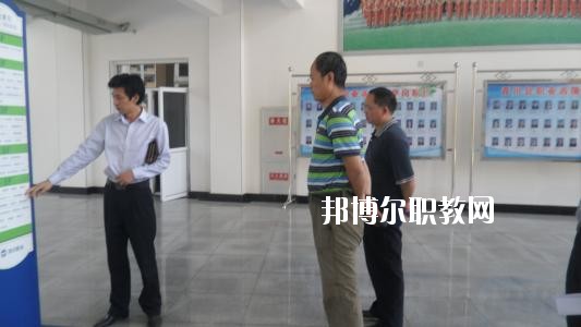 蘆山縣職業(yè)高級(jí)中學(xué)2020年報(bào)名條件、招生要求、招生對(duì)象