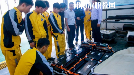 蘭州紅古區(qū)職教中心2020年招辦聯(lián)系電話(huà)