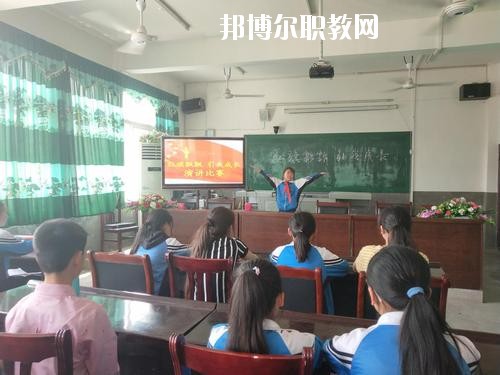 蓬安縣巨龍職業(yè)中學2020年招生辦聯系電話