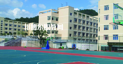 銅仁碧江區(qū)中等職業(yè)學校2020年報名條件、招生要求、招生對象