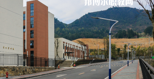 貴州建設(shè)職業(yè)技術(shù)學(xué)院中職部2020年報(bào)名條件、招生要求、招生對(duì)象