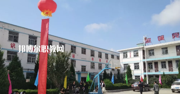 慶陽(yáng)市機(jī)電工程學(xué)校2020年學(xué)費(fèi)、收費(fèi)多少
