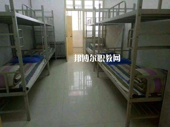 貴州職業(yè)技術(shù)學院中職部2020年宿舍條件