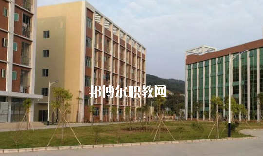 龍門縣職業(yè)技術(shù)學(xué)校2020年報(bào)名條件、招生要求、招生對(duì)象