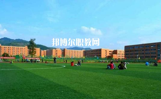 漯河市第二中等專業(yè)學校2021年報名條件、招生要求、招生對象