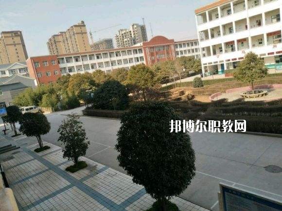 沁陽市職業(yè)教育中心學校2021年報名條件、招生要求、招生對象