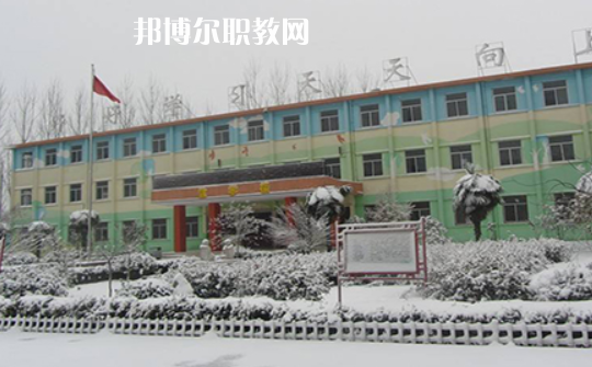 淮北市烈山區(qū)中等專(zhuān)業(yè)學(xué)校2020年報(bào)名條件、招生要求、招生對(duì)象