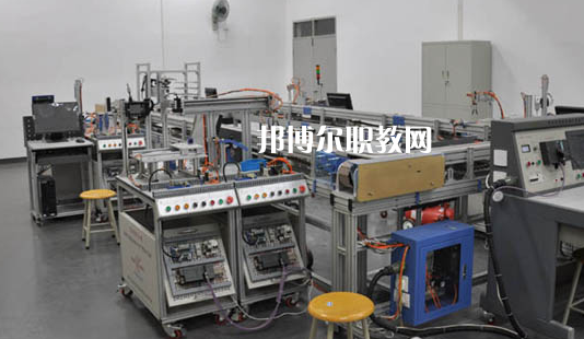 深圳第二高級技工學(xué)校2020年報(bào)名條件、招生要求、招生對象