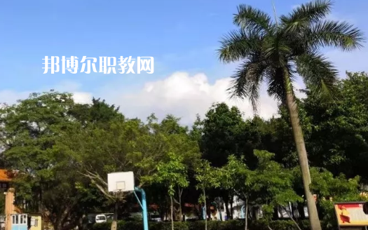 佛山騰飛技工學(xué)校2021年報名條件、招生要求、招生對象