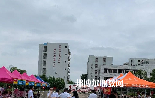 汕頭潮陽建筑職業(yè)技術(shù)學(xué)校2021年學(xué)費、收費多少