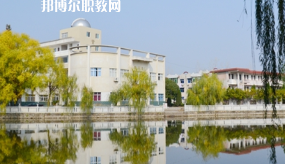 江淮工業(yè)學(xué)校怎么樣、好不好