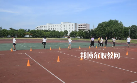 吳川職業(yè)高級(jí)中學(xué)2021年報(bào)名條件、招生要求、招生對(duì)象