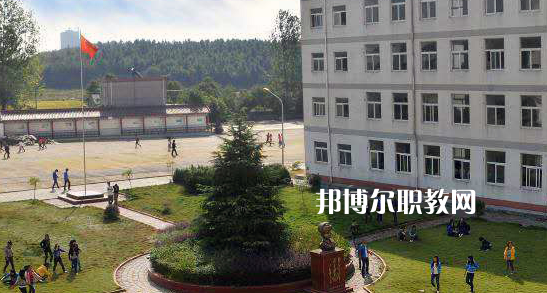 桐城中華職業(yè)學校怎么樣、好不好