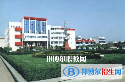 潢川幼兒師范學(xué)校2021年報名條件、招生要求、招生對象