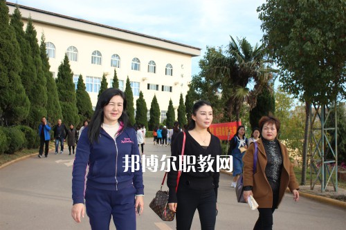 勐海縣職業(yè)高級(jí)中學(xué)2021年報(bào)名條件、招生要求、招生對(duì)象
