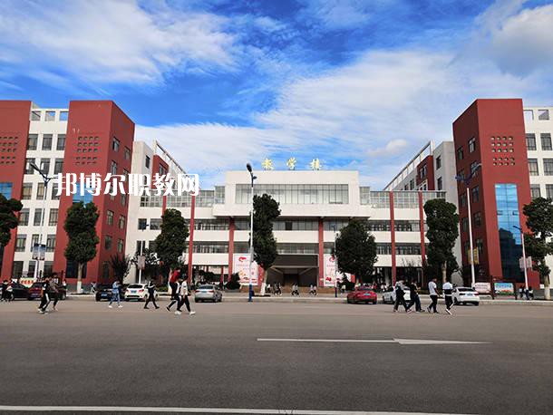 曲靖麒麟職業(yè)技術(shù)學(xué)校2021年學(xué)費(fèi)、收費(fèi)多少