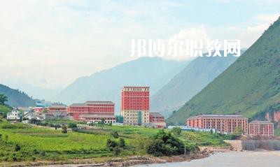 怒江州民族中等專(zhuān)業(yè)學(xué)校怎么樣、好不好