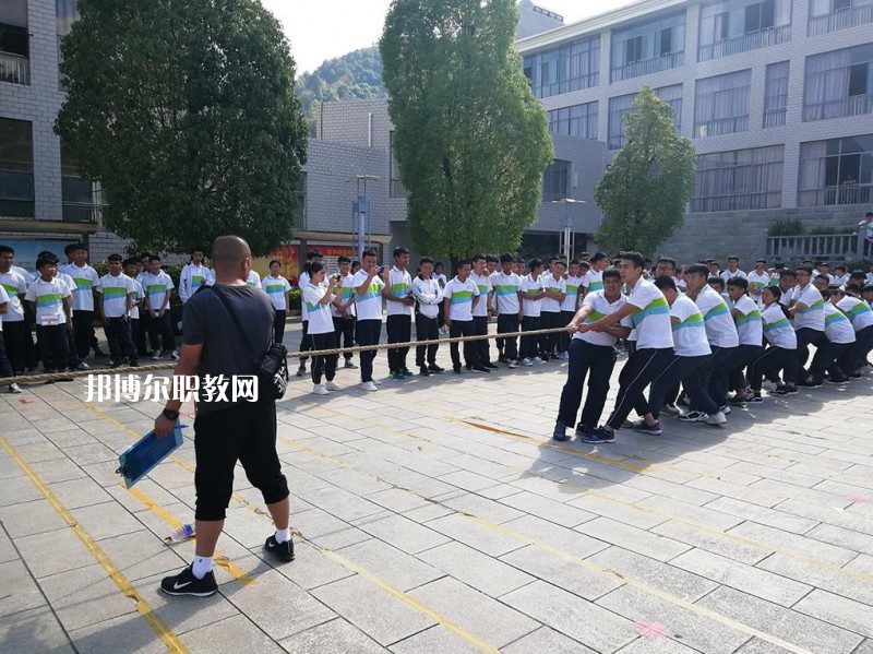 臨滄財(cái)貿(mào)學(xué)校2021年學(xué)費(fèi)、收費(fèi)多少