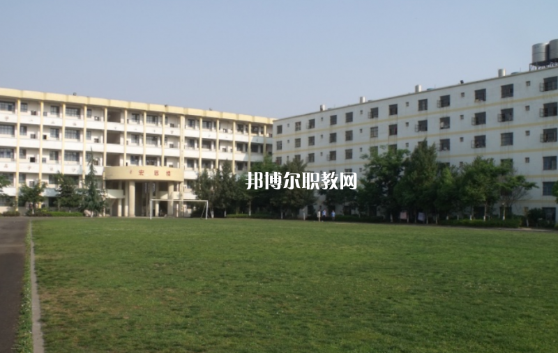 昆明財經(jīng)管理學(xué)校2021年學(xué)費(fèi)、收費(fèi)多少