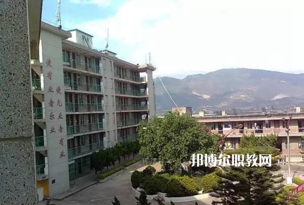 玉溪第二職業(yè)高級(jí)中學(xué)2021年學(xué)費(fèi)、收費(fèi)多少