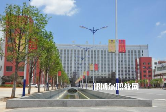 云南電子信息高級技工學校2021年報名條件、招生要求、招生對象
