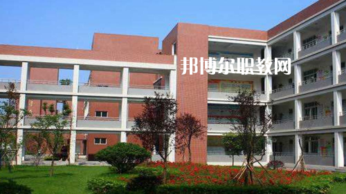 四川新津職業(yè)高級中學(xué)怎么樣、好不好