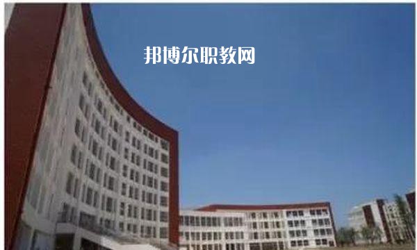 昆明財經(jīng)商貿學校2021年招生辦聯(lián)系電話