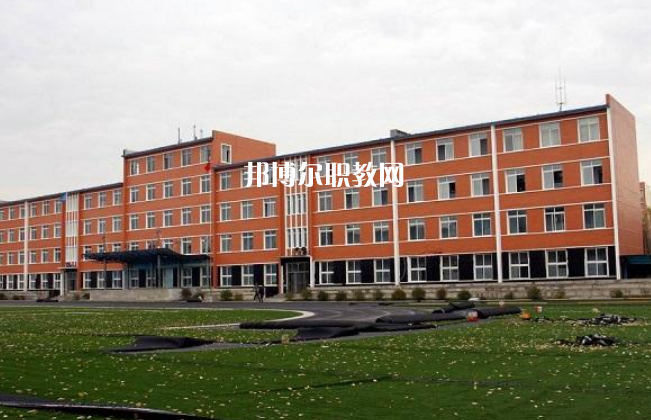 云南楚雄工業(yè)學(xué)校怎么樣、好不好