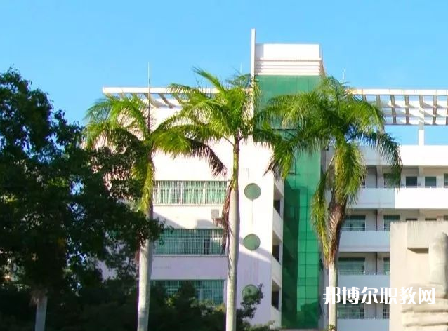 海南農(nóng)墾衛(wèi)生學(xué)校2021年報名條件、招生要求、招生對象