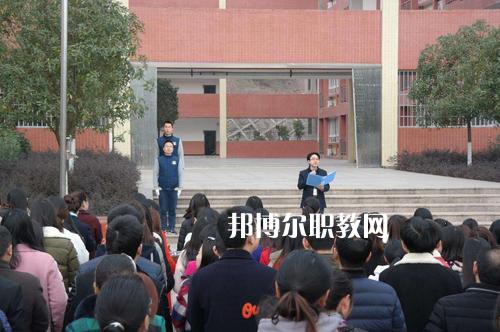 達(dá)縣亭子職業(yè)高級中學(xué)怎么樣、好不好