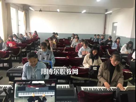 甘肅省臨夏州職業(yè)技術(shù)學(xué)校2022年報(bào)名條件、招生要求、招生對(duì)象