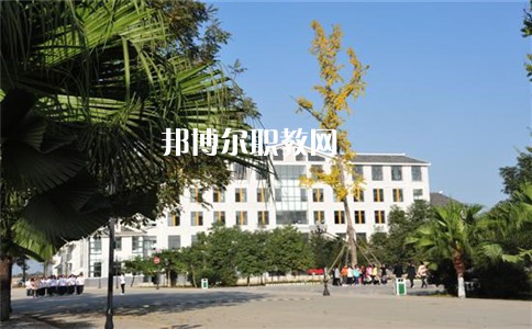 重慶機電工業(yè)學校怎么樣、好不好