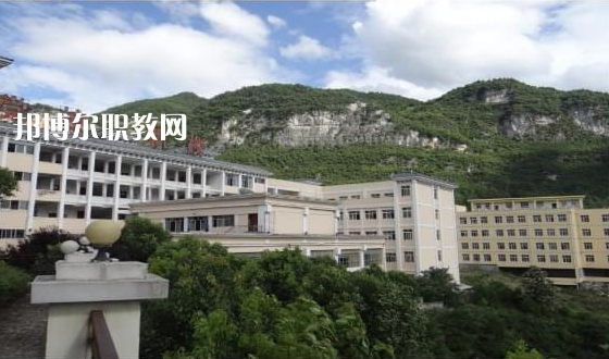 德慶縣中等職業(yè)學(xué)校2022年報名條件、招生要求、招生對象