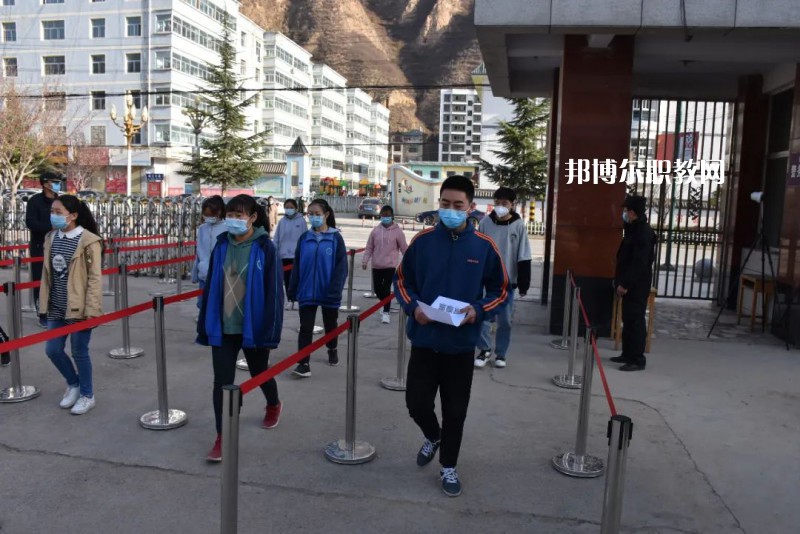 武都職業(yè)中學(xué)2022年報(bào)名條件、招生要求、招生對(duì)象