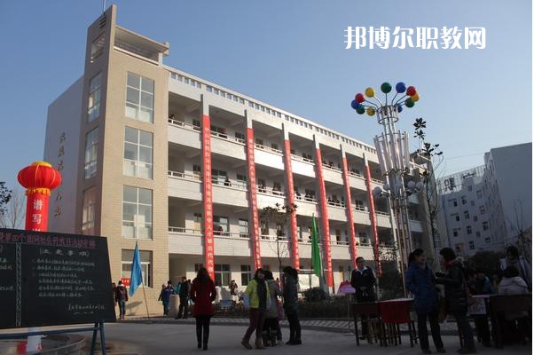重慶益民技工學(xué)校2022年學(xué)費(fèi)、收費(fèi)多少 