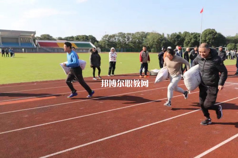 無錫汽車工程高等職業(yè)技術(shù)學(xué)校2022年報(bào)名條件、招生要求、招生對(duì)象
