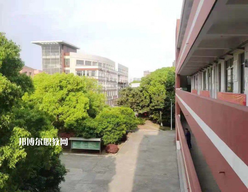 江陰商業(yè)中等專(zhuān)業(yè)學(xué)校2022年報(bào)名條件、招生要求、招生對(duì)象