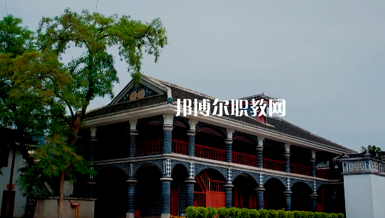 遵義職業(yè)技術(shù)學(xué)校2022年報(bào)名條件、招生要求、招生對(duì)象