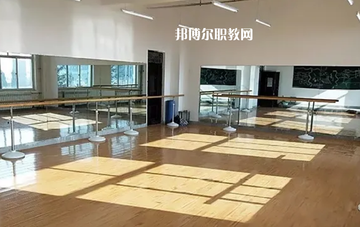 甘肅東方航空高鐵學(xué)校2022年報名條件、招生要求、招生對象 