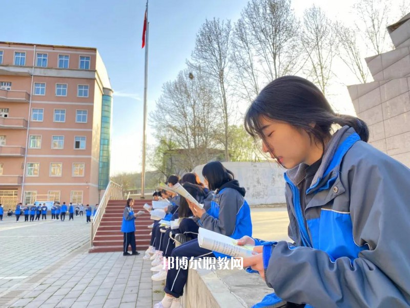 陜西華夏職業(yè)學(xué)校2022年報名條件、招生要求、招生對象