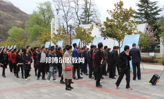 康縣職業(yè)技術(shù)學(xué)校2022年學(xué)費(fèi)、收費(fèi)多少