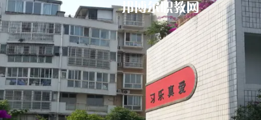 天府成人中等專業(yè)學(xué)校2022年報名條件、招生要求、招生對象