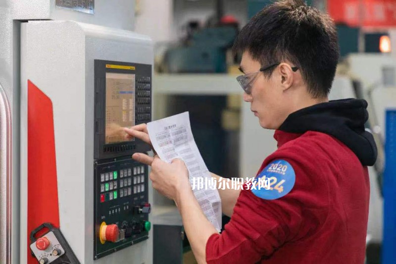 江蘇昆山第一中等專業(yè)學(xué)校2022年報名條件、招生要求、招生對象
